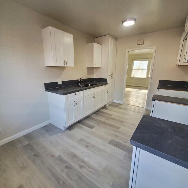Foto del edificio - 1855 W 87th St