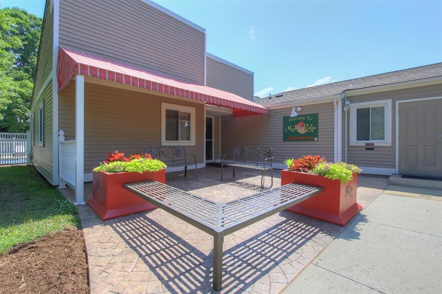 Maple Ridge Apartments Rentals Lynchburg, VA