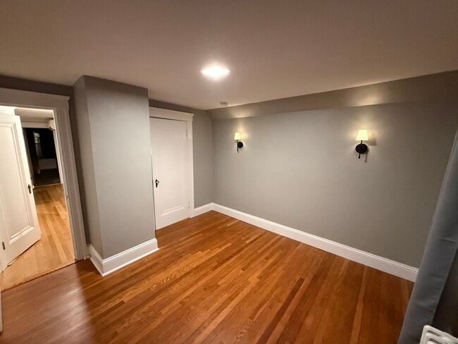 Building Photo - 26 Saint Elmo Rd