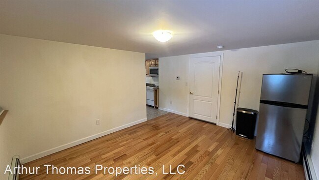 Building Photo - 1 br, 1 bath House - 14 Garrison Ln.