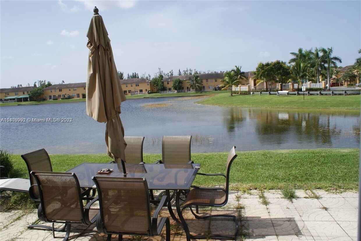 15243 SW 9th Way, Miami, FL 33194 Townhome Rentals in Miami FL