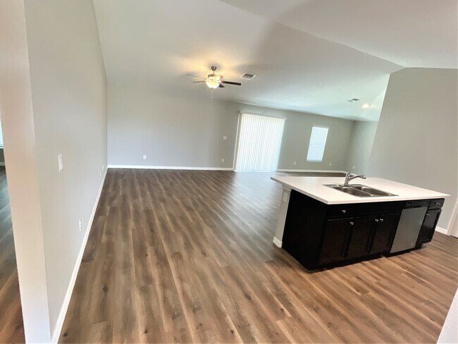 Foto del edificio - 1205 SW 25th St