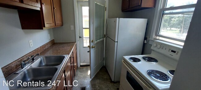 Foto del edificio - 2 br, 1 bath House - 1323 Mayfair Avenue