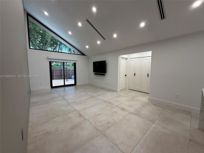 Building Photo - 9208 SW 132nd St