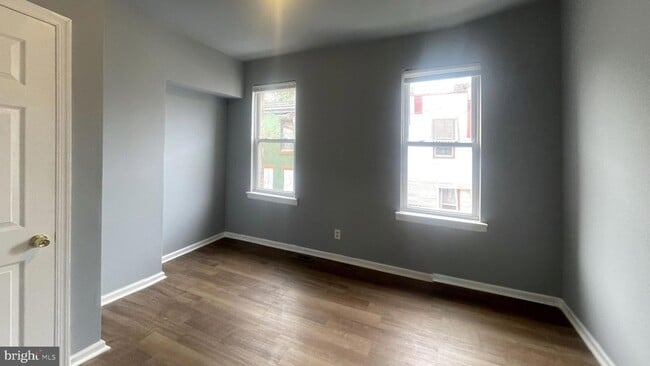 Photo - 1235 W Hazzard St Townhome