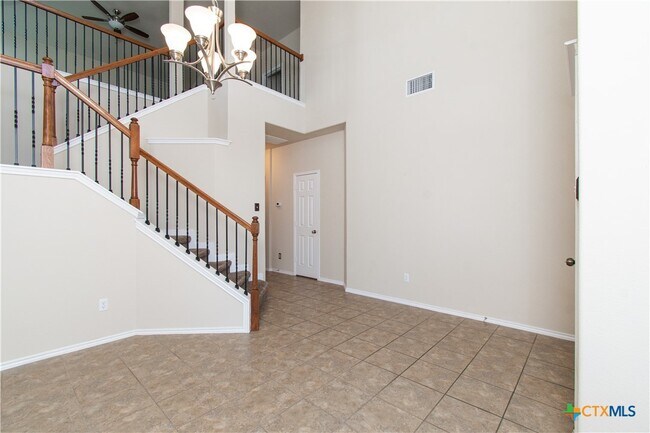 Foto del edificio - 1207 Fawn Lily Dr