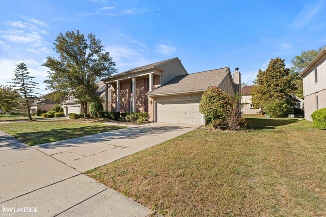 Building Photo - 2199 Edgestone Dr