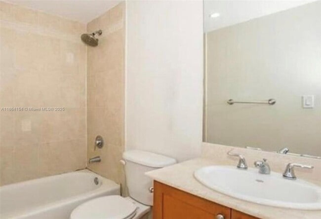 Building Photo - 10350 W Bay Harbor Dr