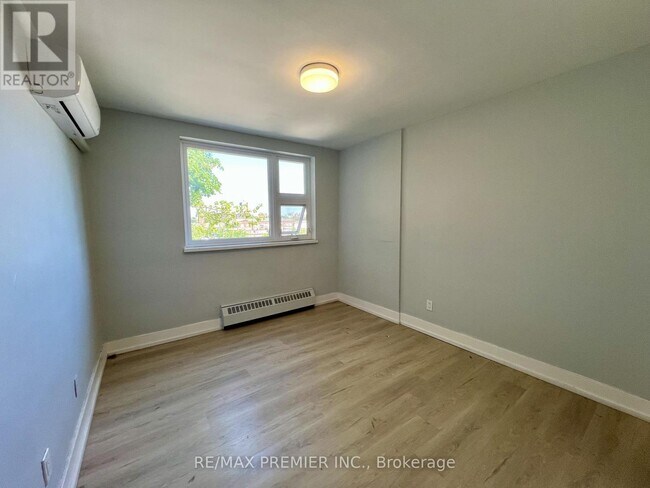 Photo du bâtiment - 3046 Jaguar Valley Dr