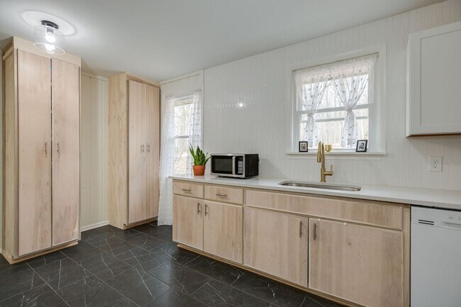 Photo - 514 Longview Dr House