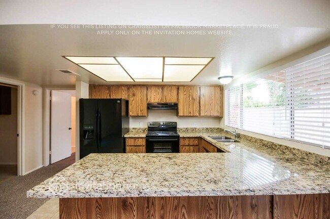 Foto del edificio - 3630 W Carla Vista Dr