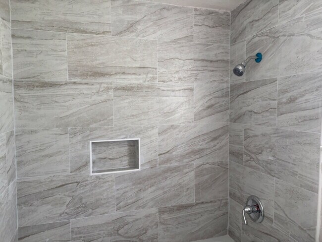 Foto del edificio - 3-Bed, 2-Bath Apple Valley Drive