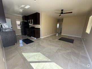 Building Photo - 4858 Palm Ave