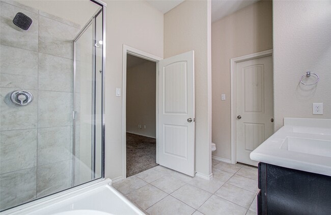 Building Photo - 1418 Spencer Glen Ln