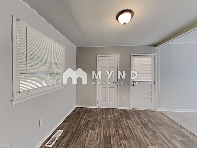 Building Photo - 3 br, 1 bath House - 545 Pinecrest Dr