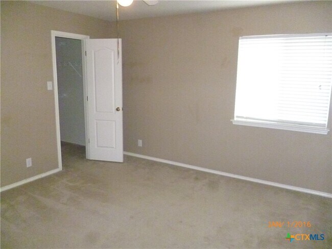 Foto del edificio - 2667 Hunt St