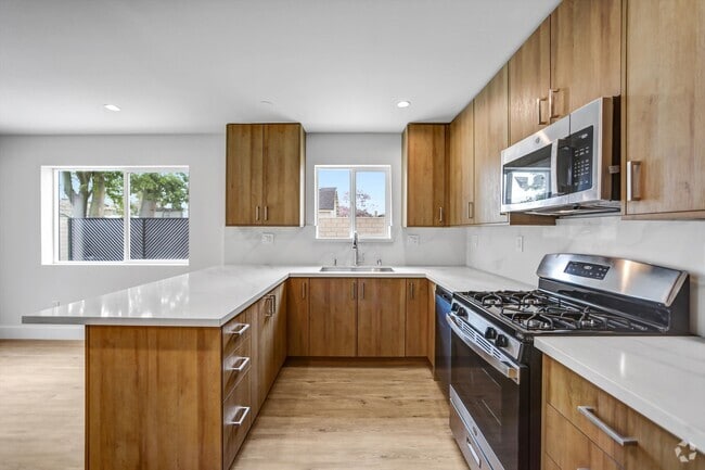 Building Photo - 20738 Bryant St