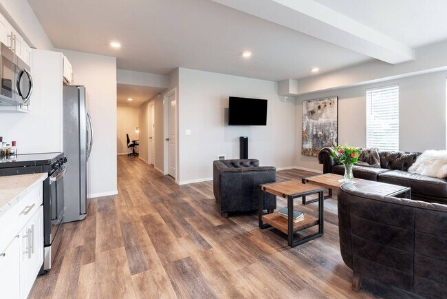 Foto del edificio - 624 E 32nd St