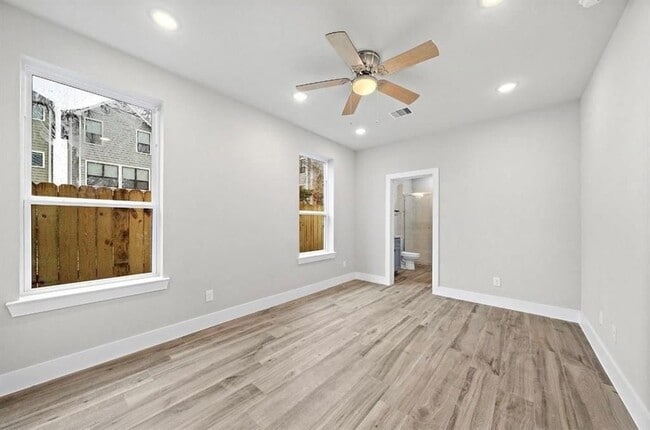 Photo - 232 W 28th Street Unit A House