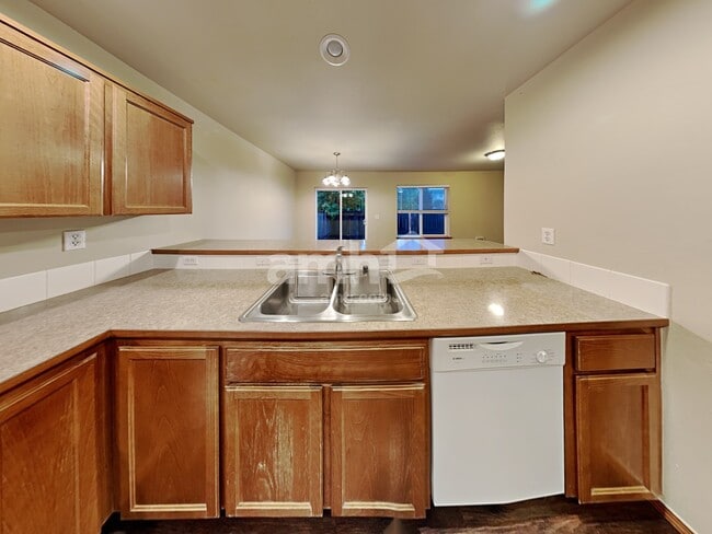Foto del edificio - 5221 166th Street Ct E