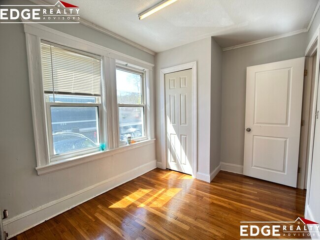 Foto del edificio - 90 Beechcroft St