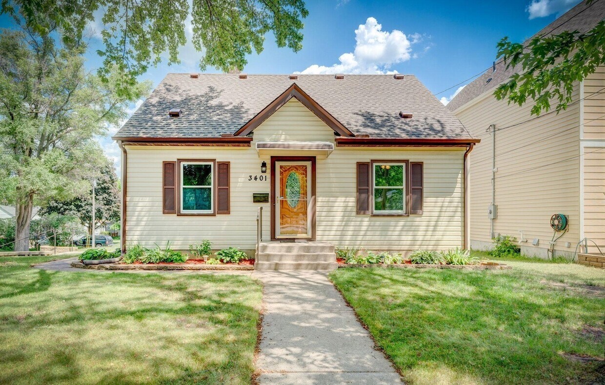 Foto principal - 3401 Brunswick Ave S