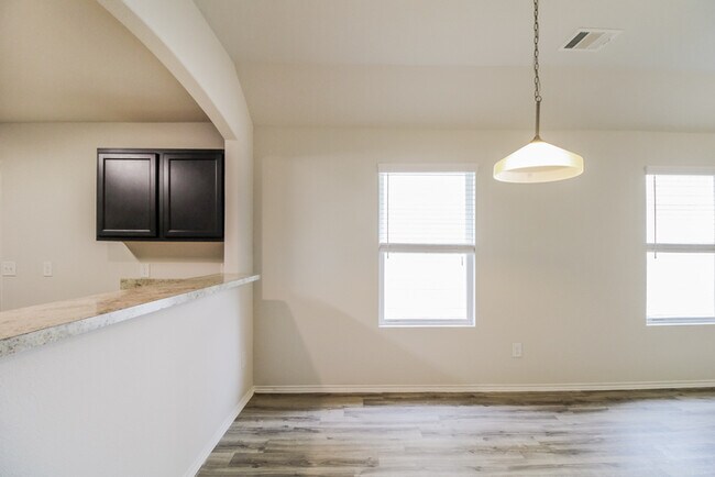 Building Photo - Christian Meadows - 3626 Job Dr. Ennis, TX...