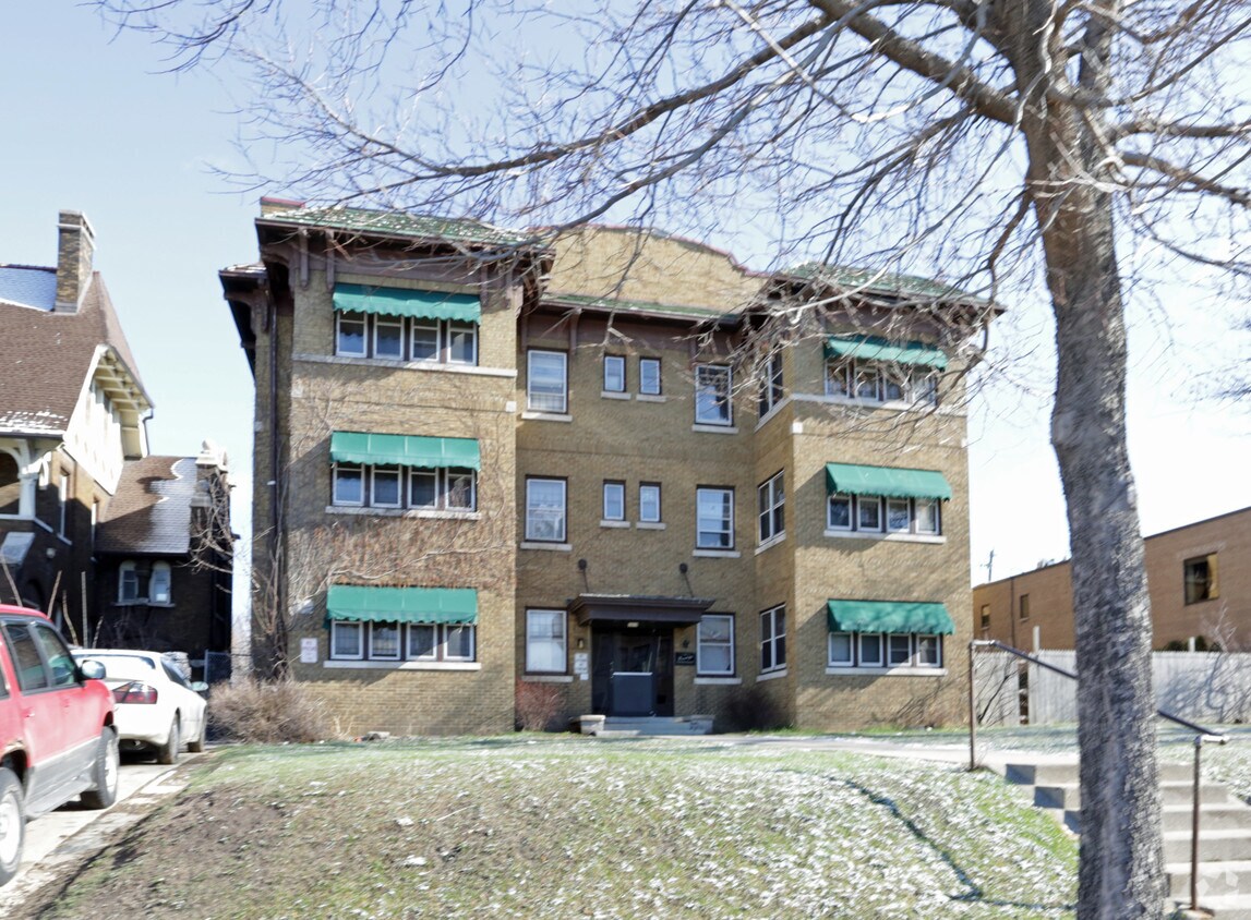 Building Photo - Rundolph Grand Manor Apartments