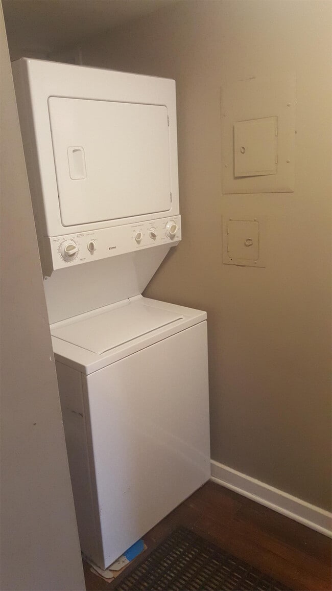 Photo - 20 Lakeview House