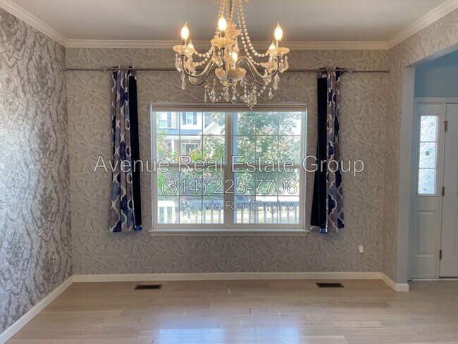 Foto del edificio - 948 Meramec Grove Dr
