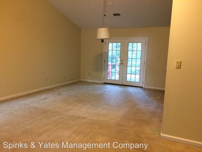 Building Photo - 211 Lincoln Ln