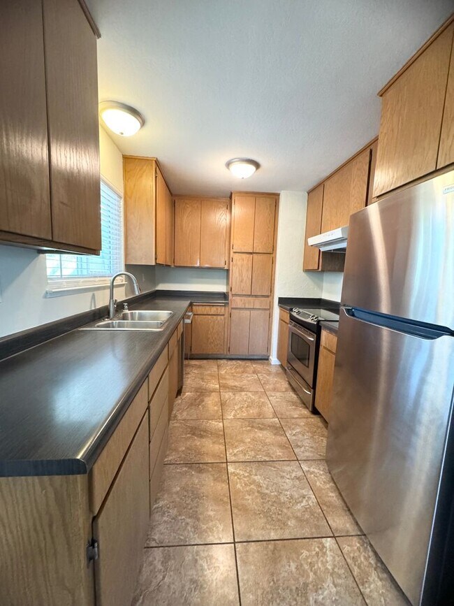 Foto del edificio - Available NOW - 3 Bed Home Near Bidwell Park