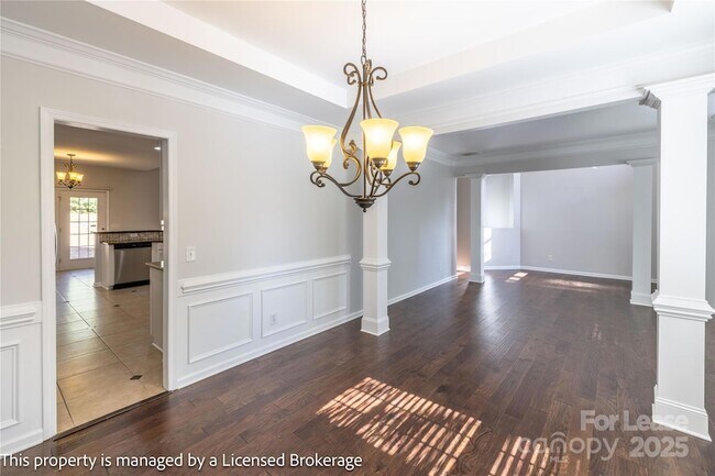 Foto del edificio - 4033 Raven Rock Ct