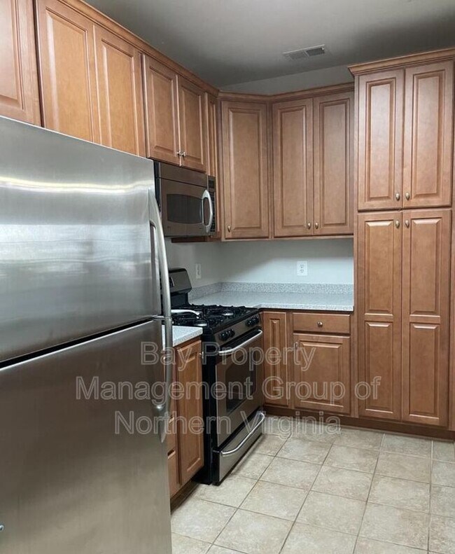 Foto del edificio - 21216 McFadden Square