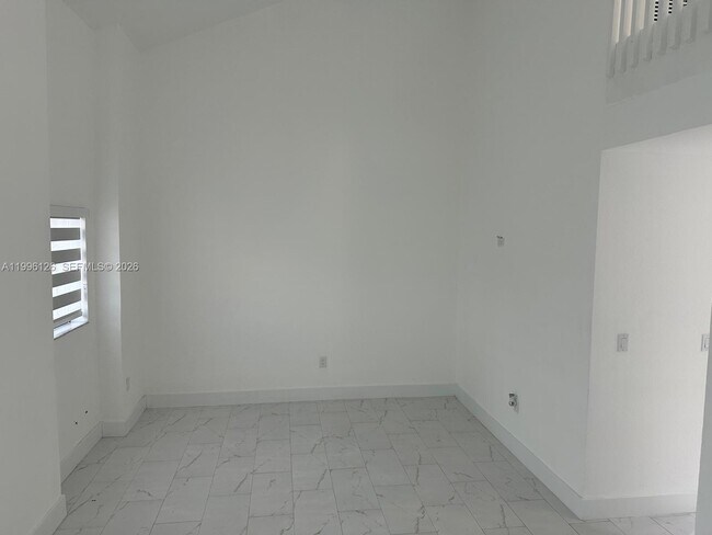 Foto del edificio - 1295 SE 9th Pl