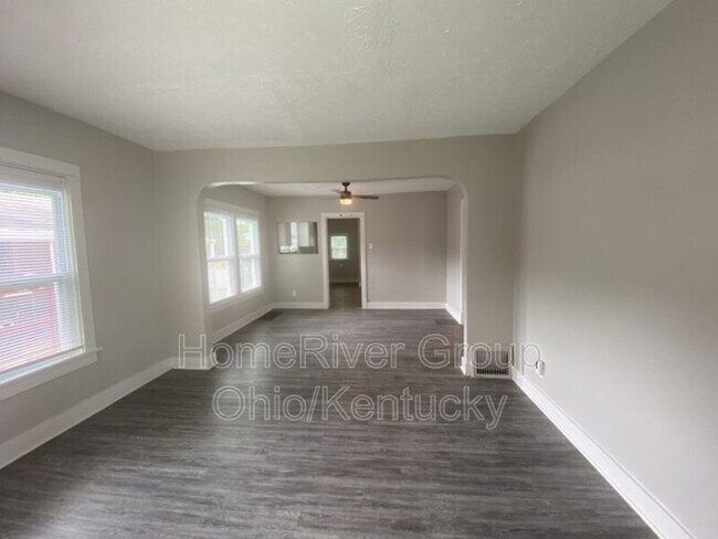 Foto del edificio - 2525 Grant Ave