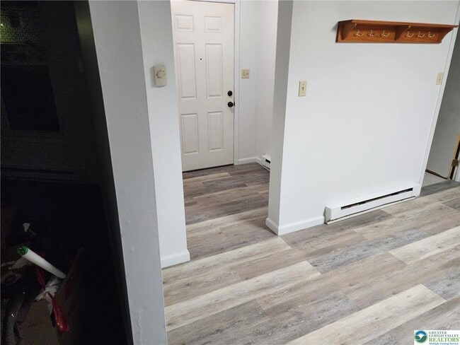 Building Photo - 505 E Main St