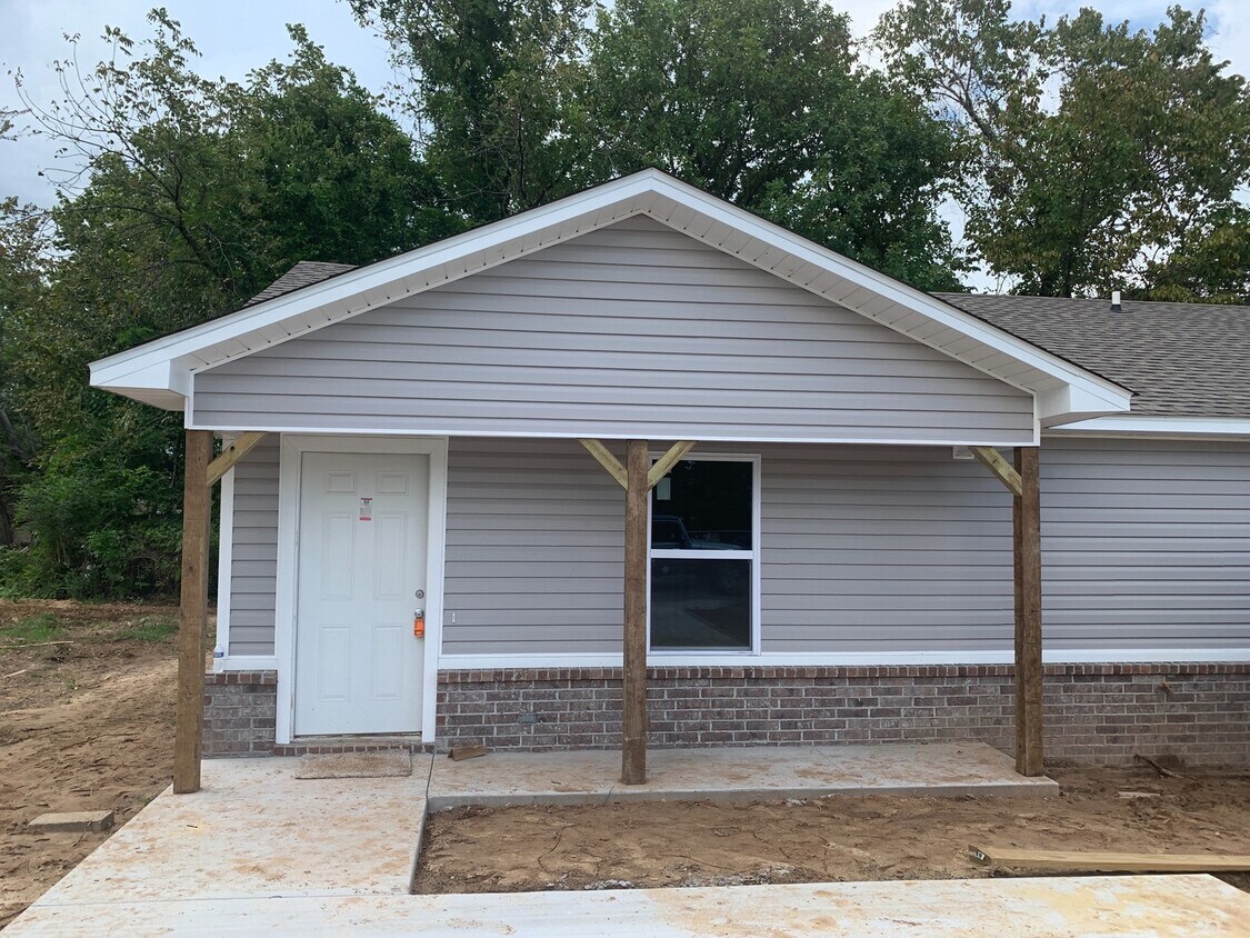 3715 N 29th St Unit A, Fort Smith, AR 72904 Room for Rent in Fort