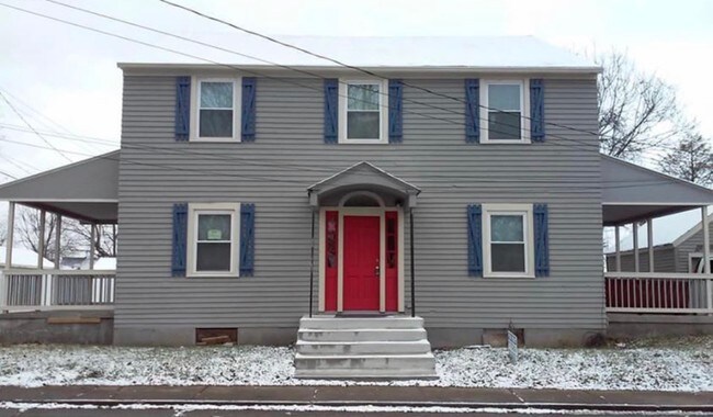 Foto del edificio - 315 Chase St