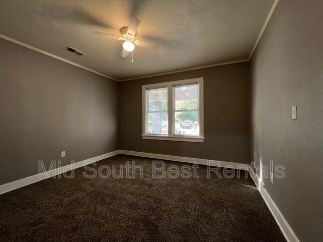 Foto del edificio - 3210 Lyndale Ave