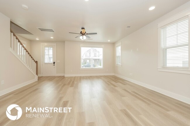 Building Photo - 149 Oasis Dr