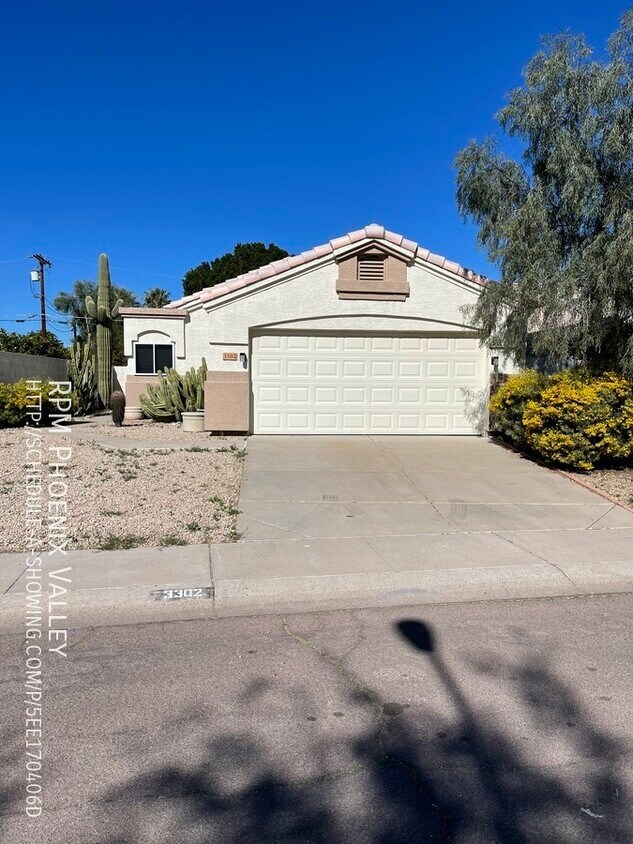 Fully Remodeled 3/2 32nd St & Greenway NO House for Rent in Phoenix, AZ