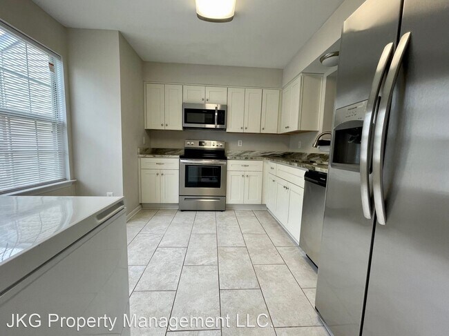 Building Photo - 2 br, 2.5 bath House - 6 Hackberry Place