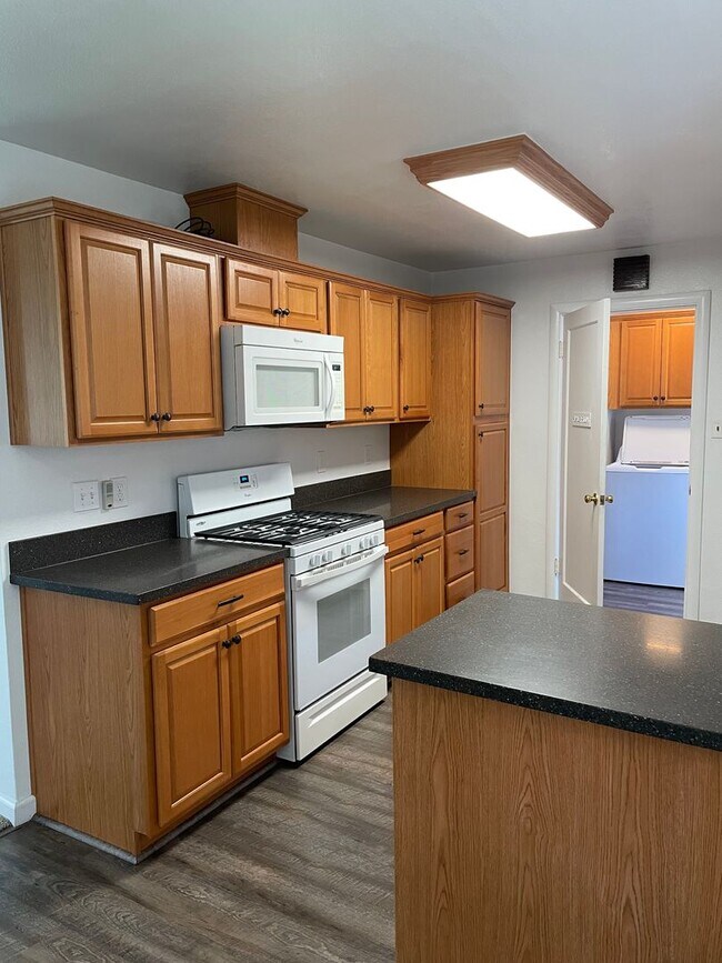 Foto del edificio - FOLSOM5408-5412