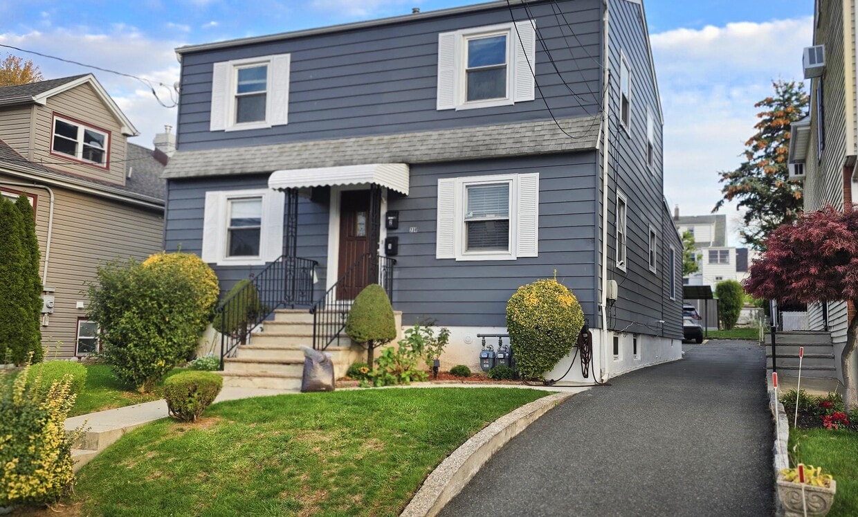 Primary Photo - 238 High St