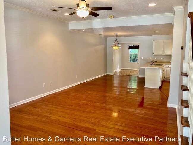 Building Photo - 3 br, 2.5 bath House - 514 Cedar Rock Dr