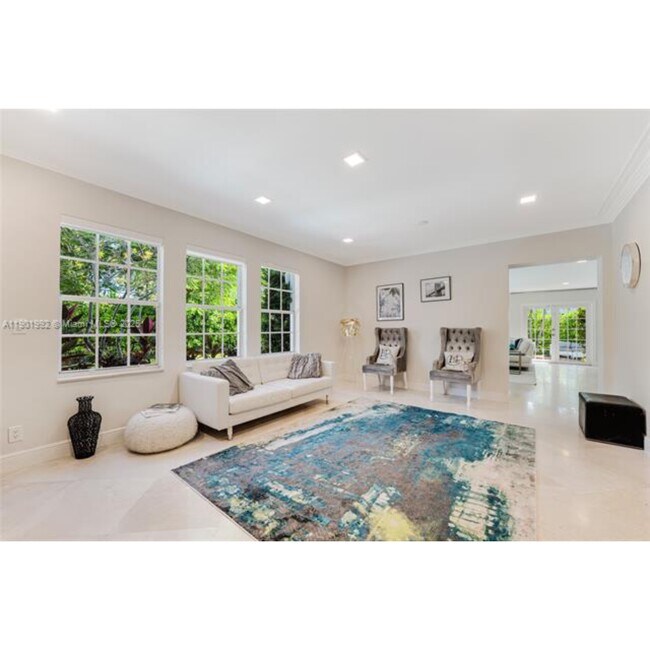 Foto del edificio - 140 N Hibiscus Dr