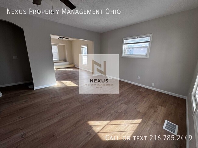 Building Photo - 4210 Archwood Ave