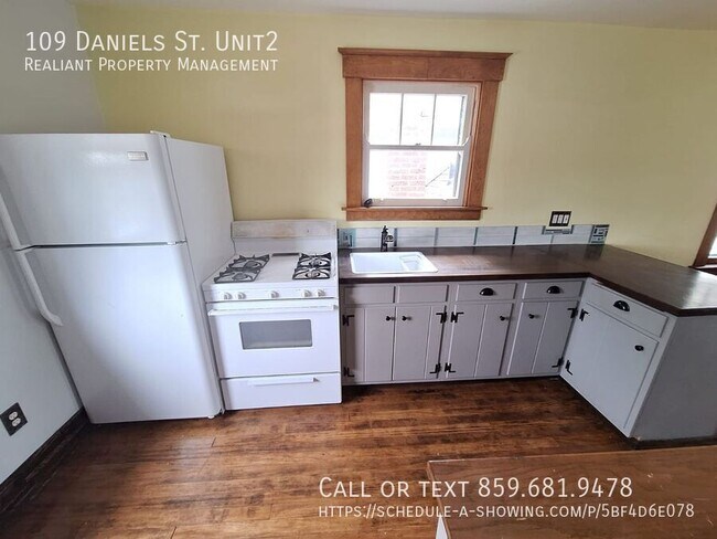 Foto del edificio - 109 Daniels St