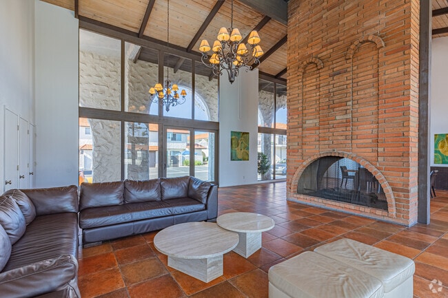 Salón para residentes - Villa Granada Apartments